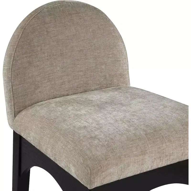 Sgabello in ciniglia beige Waldorf